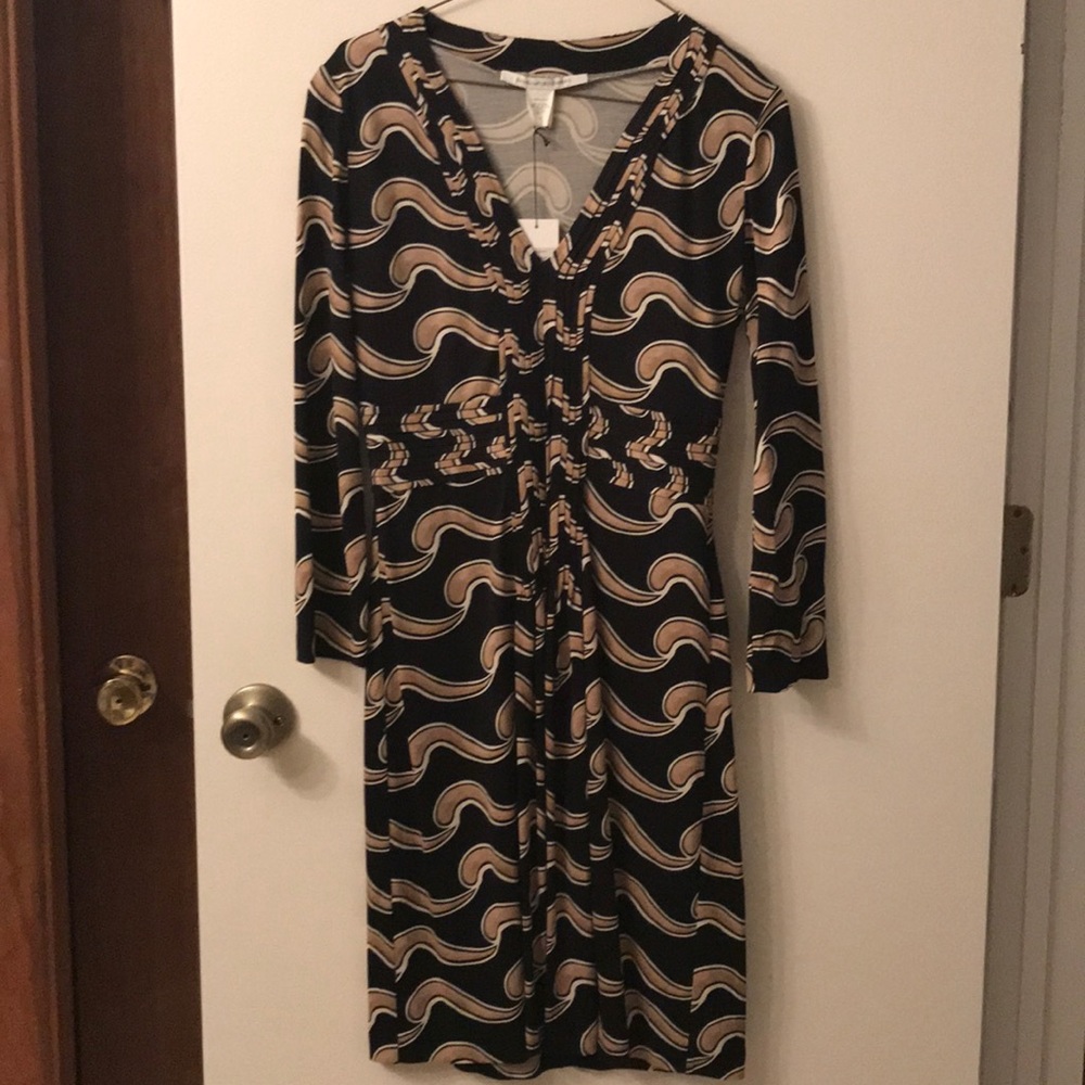 Diane Von Furstenberg silk sz 4